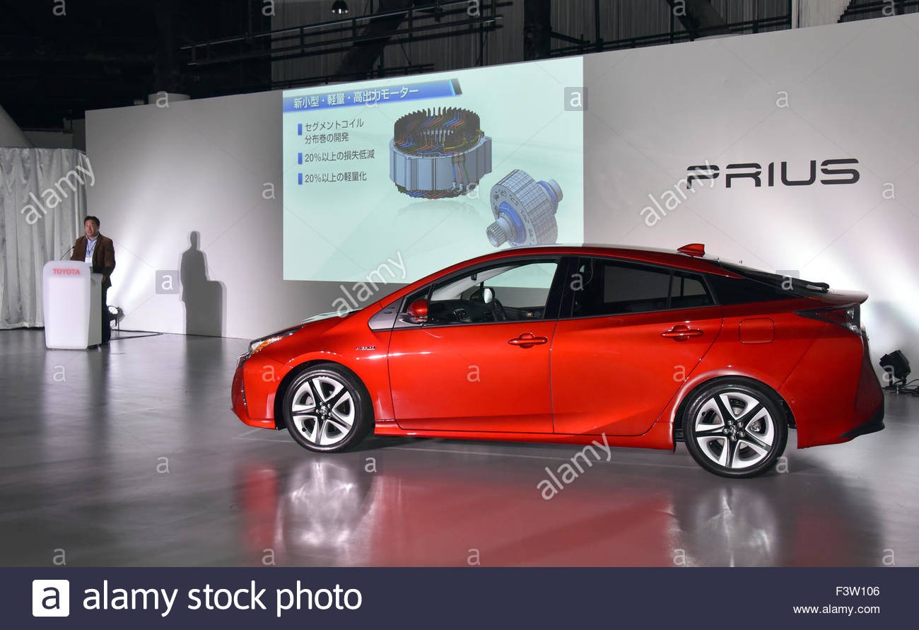 1482203399tokyo-japan-13th-oct-2015-japans-toyota-motor-corp-unveils-the-next-F3W106.jpg