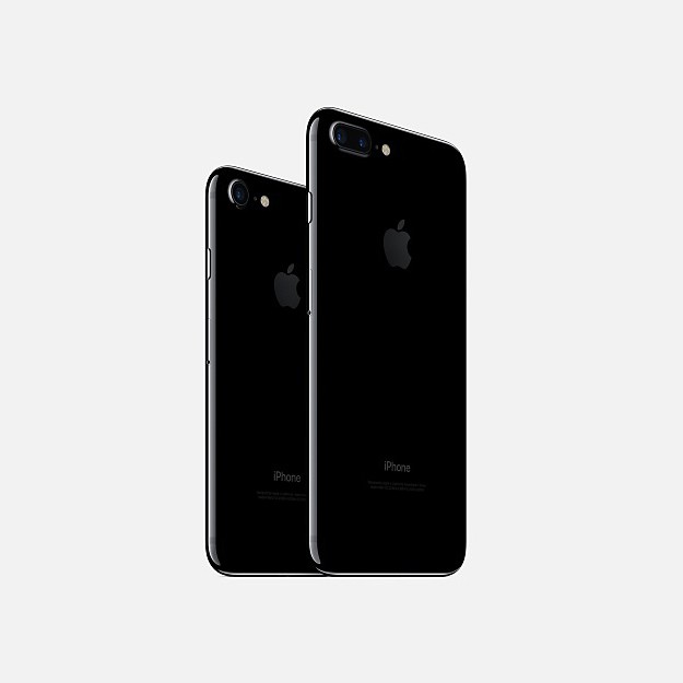 Apple компани СЭРГЭЭН ЗАСВАРЛАСАН iPhone 7 худалдаанд гаргалаа