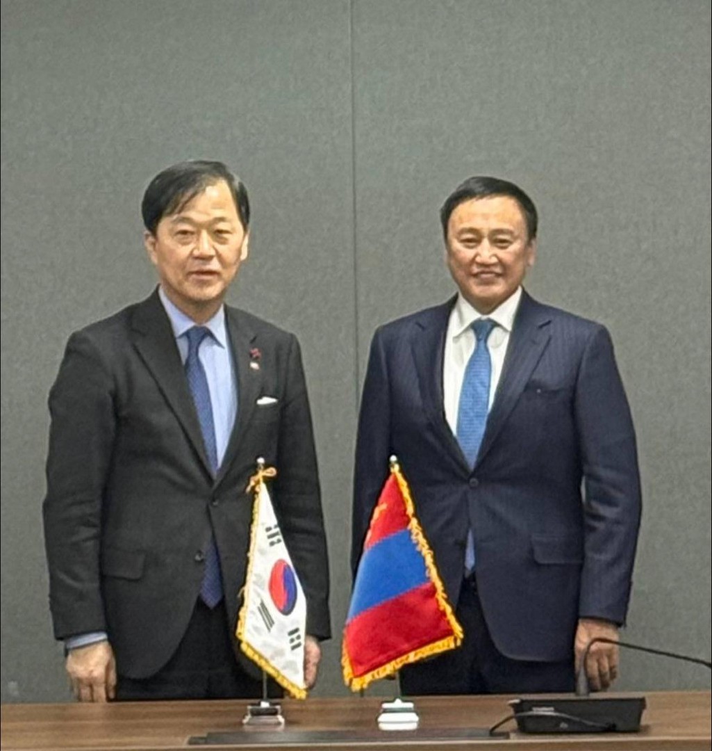  ЭРҮҮЛ МЭНДИЙН САЙД Ж.ЧИНБҮРЭН БҮГД НАЙРАМДАХ СОЛОНГОС УЛСАД АЖЛЫН АЙЛЧЛАЛ ХИЙЖ БАЙНА